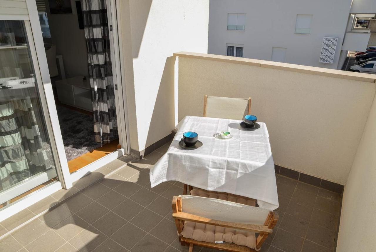 Apartment Leon Sa Privatnim Parkingom ซาดาร์ ภายนอก รูปภาพ