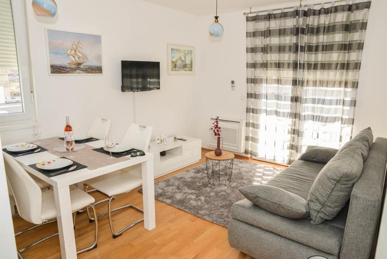 Apartment Leon Sa Privatnim Parkingom ซาดาร์ ภายนอก รูปภาพ